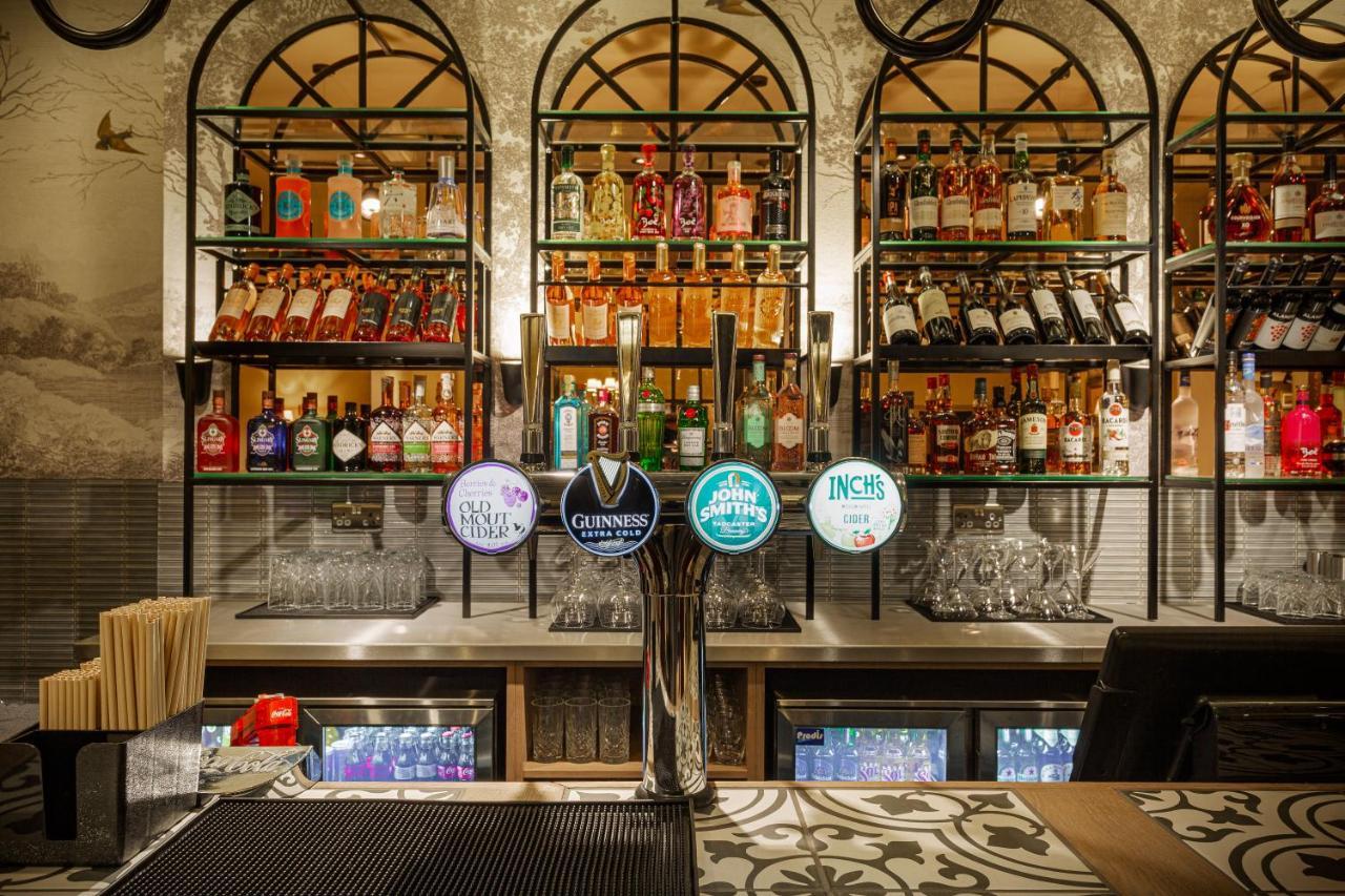 The Wynnstay Hotel, Oswestry, Shropshire Extérieur photo