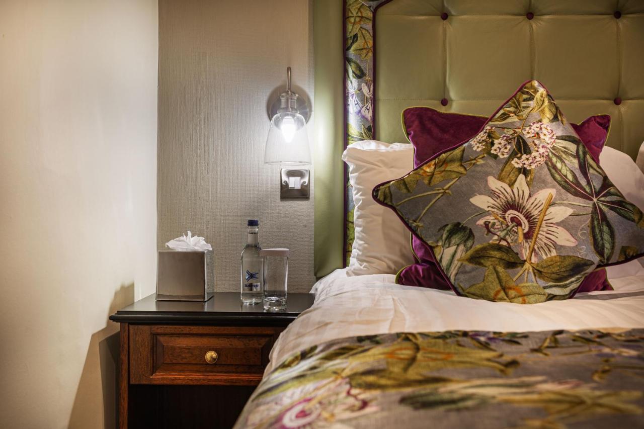 The Wynnstay Hotel, Oswestry, Shropshire Extérieur photo